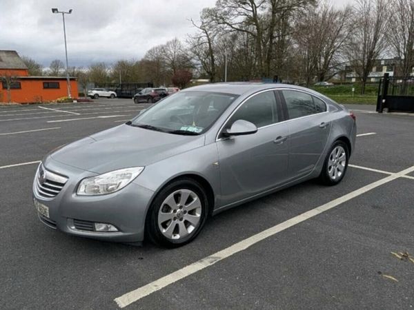 Vauxhall Insignia Hatchback, Diesel, 2012, Silver