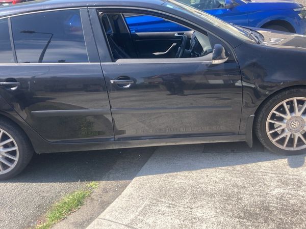 Volkswagen Golf Hatchback, Petrol, 2007, Black