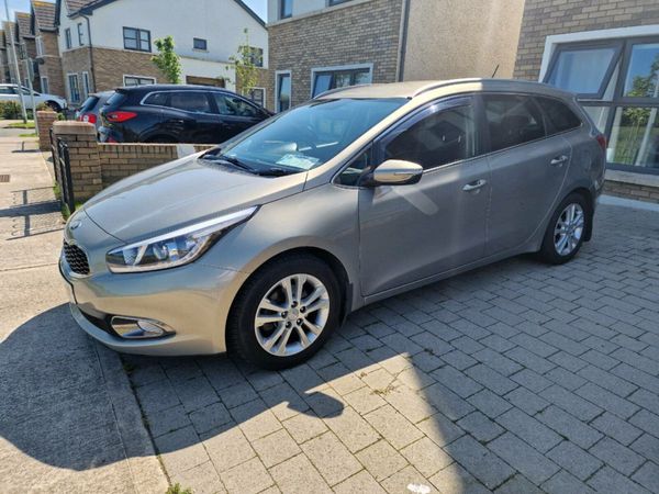 Kia Ceed Estate/Jeep, Diesel, 2014, Silver