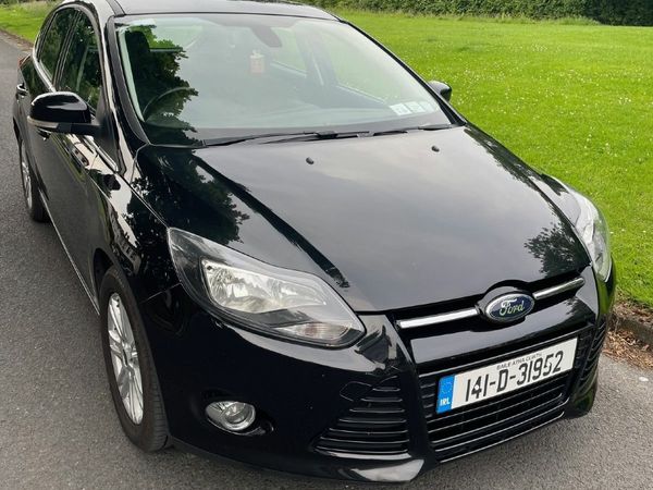 Ford Focus Hatchback, Petrol, 2014, Black