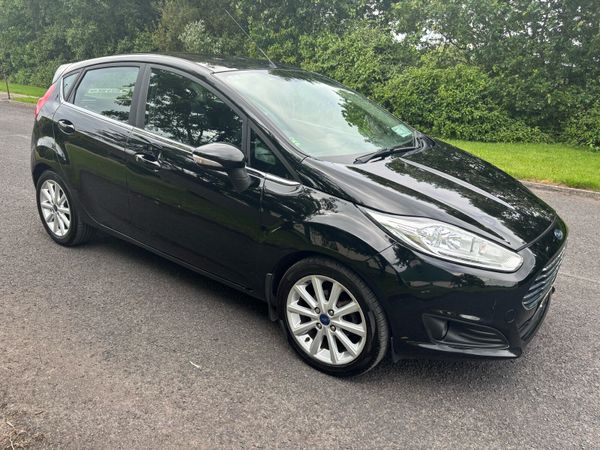 Ford Fiesta Hatchback, Diesel, 2017, Black