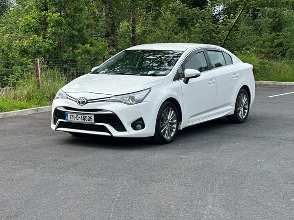 Toyota Avensis Saloon, Diesel, 2017, White