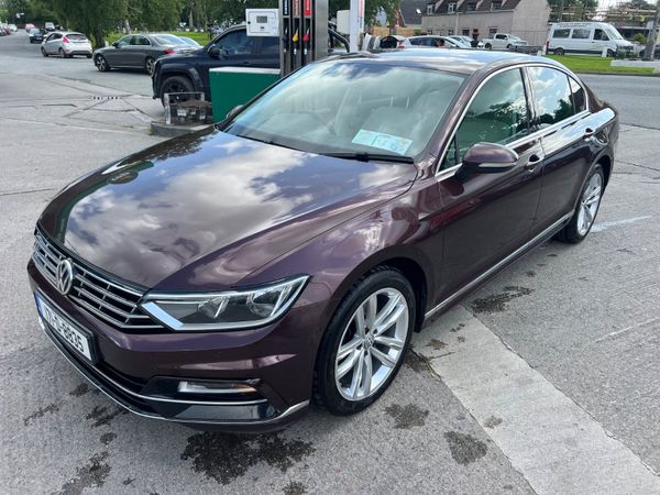 Volkswagen Passat Saloon, Diesel, 2017, Red