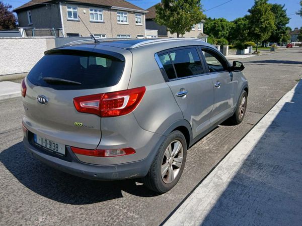 Kia Sportage SUV, Diesel, 2011, Silver