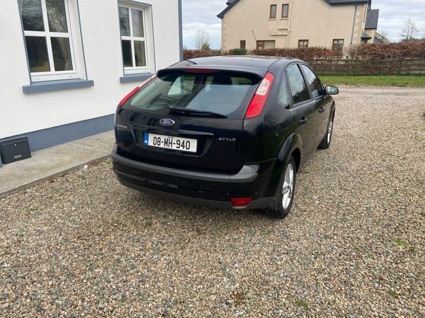 Ford Focus Hatchback, Petrol, 2008, Black
