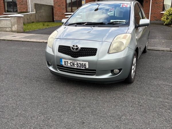 Toyota Yaris Hatchback, Diesel, 2007, Silver