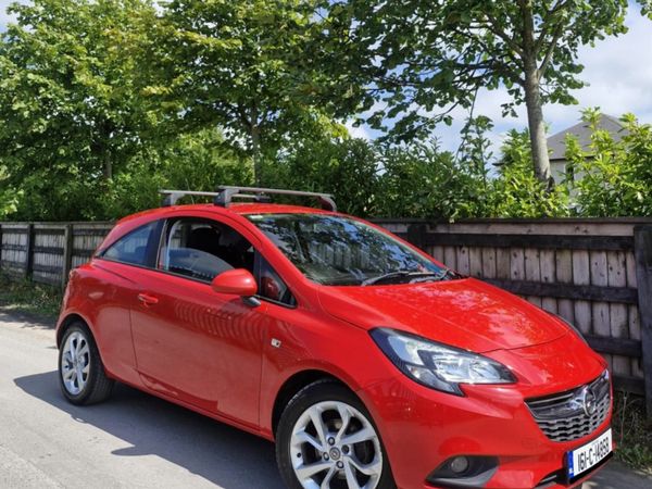 Opel Corsa Hatchback, Petrol, 2016, Red