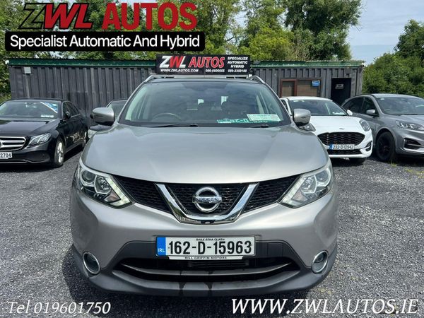 Nissan Qashqai Hatchback, Petrol, 2016, Silver