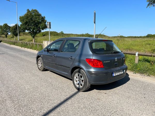 Peugeot 307 Hatchback, Petrol, 2006, Grey