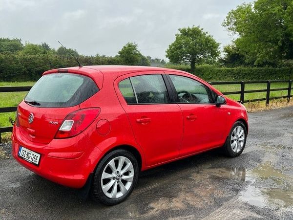 Vauxhall Corsa Hatchback, Diesel, 2013, Red