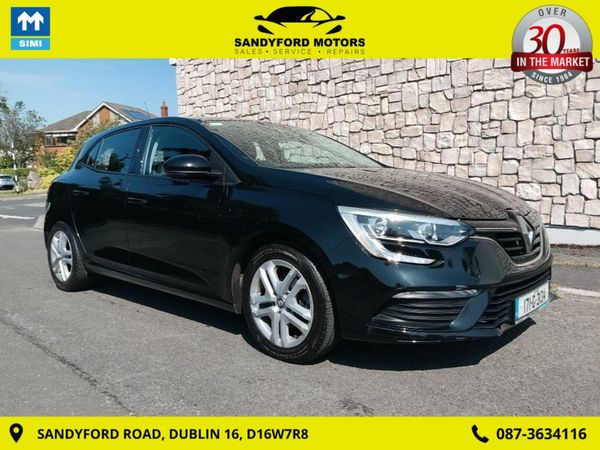 Renault Megane Hatchback, Petrol, 2017, Black