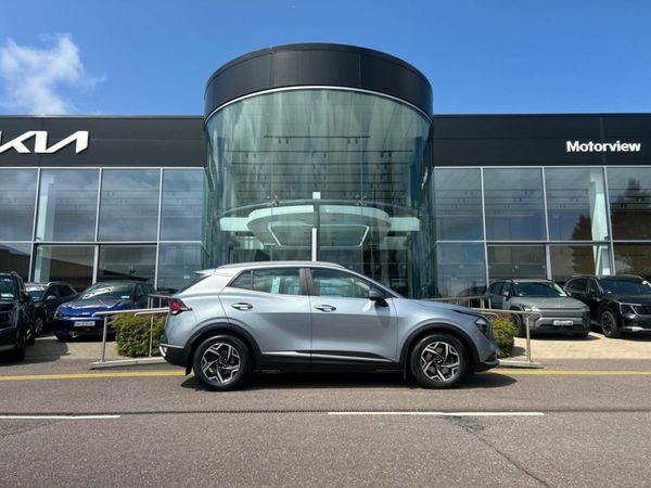 Kia Sportage MPV, Diesel, 2022, Grey