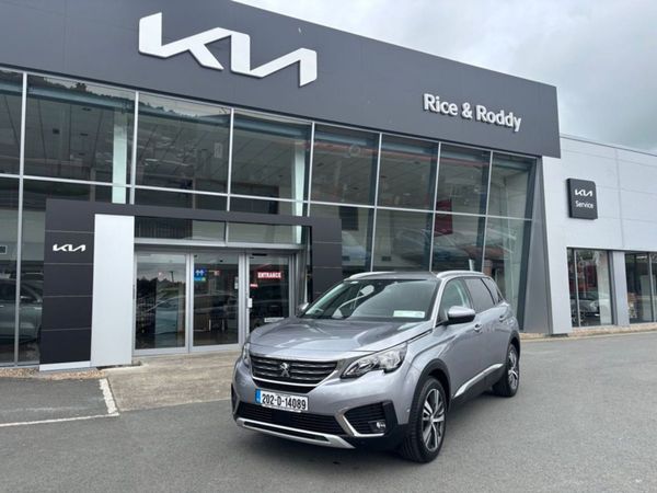 Peugeot 5008 MPV, Diesel, 2020, Blue