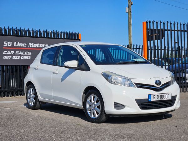 Toyota Yaris Hatchback, Petrol, 2012, White