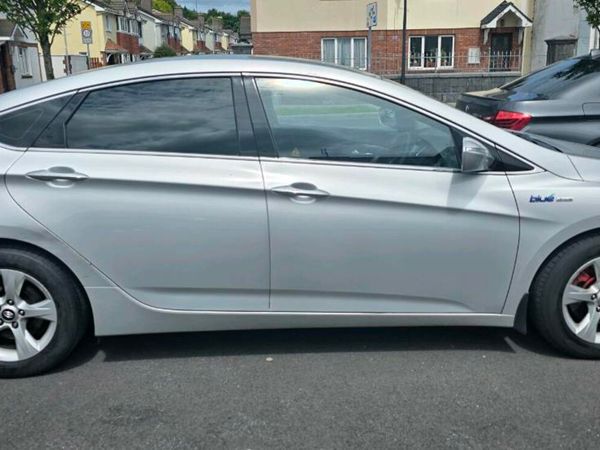Hyundai i40 Hatchback, Diesel, 2012, Silver