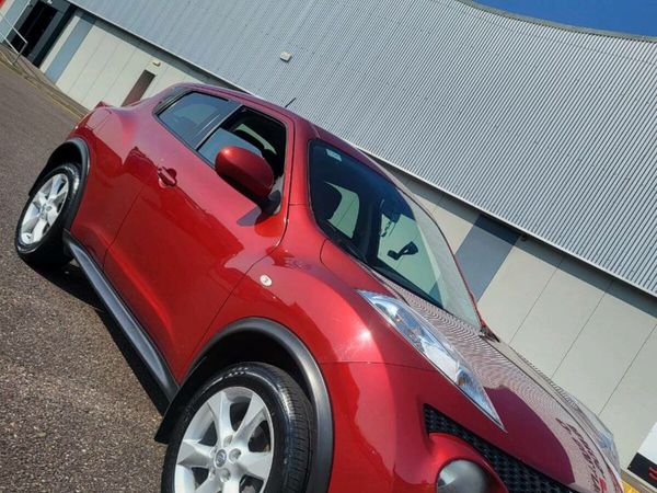 Nissan Juke SUV, Diesel, 2011, Red
