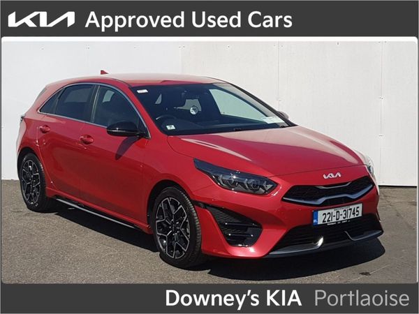 Kia Ceed Hatchback, Petrol, 2022, Red