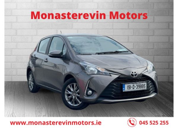 Toyota Yaris Hatchback, Petrol, 2019, Grey