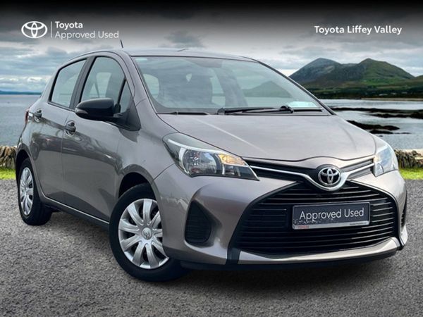 Toyota Yaris Hatchback, Petrol, 2015, Beige