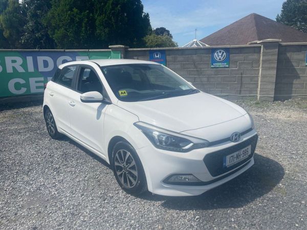 Hyundai i20 Hatchback, Diesel, 2017, White