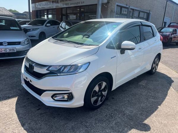 Honda Fit Hatchback, Hybrid, 2018, White