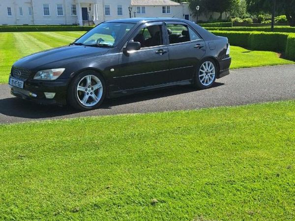 Lexus IS Saloon, Petrol, 2000, Black