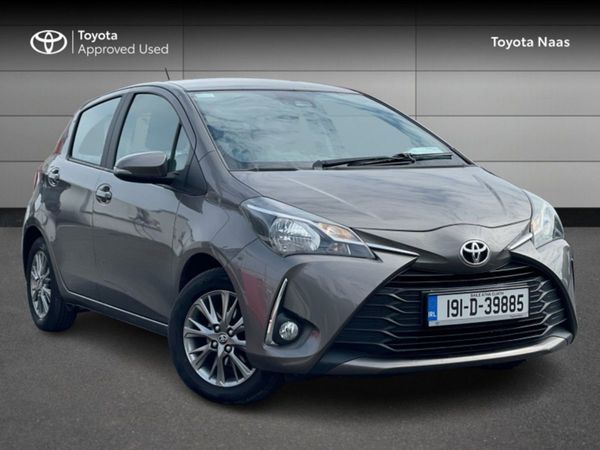 Toyota Yaris Hatchback, Petrol, 2019, Gold