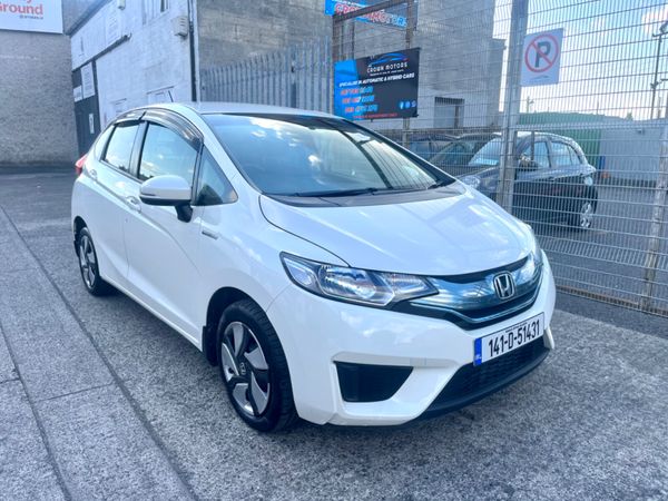 Honda Fit Hatchback, Petrol Hybrid, 2014, White