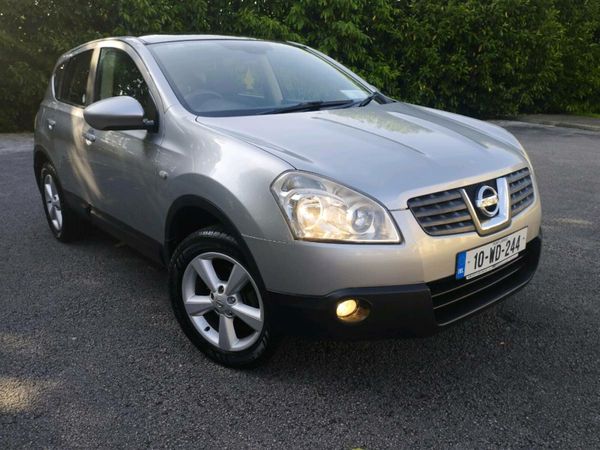 Nissan Qashqai Hatchback, Petrol, 2010, Silver