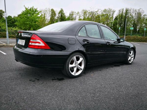 Mercedes-Benz C-Class Saloon, Petrol, 2005, Black