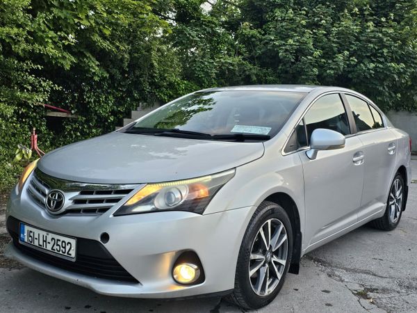 Toyota Avensis Saloon, Diesel, 2015, Silver