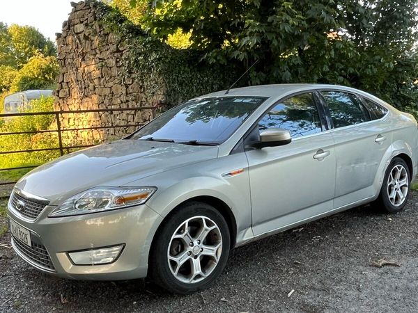 Ford Mondeo Hatchback, Diesel, 2010, Silver