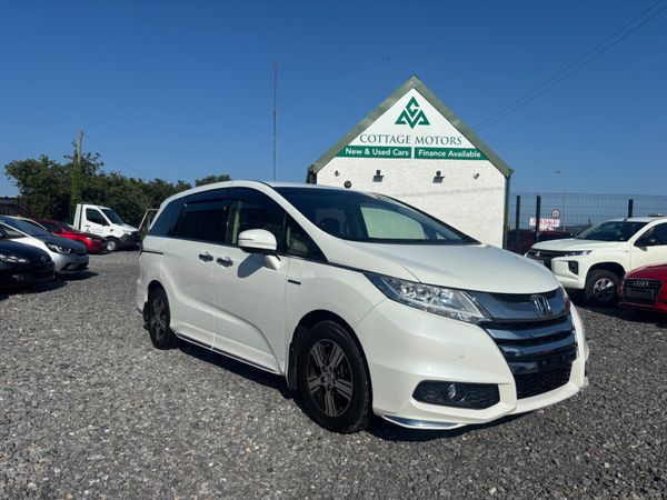 Honda Odyssey MPV, Petrol Hybrid, 2016, White