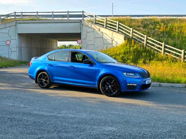 Skoda Octavia Saloon, Diesel, 2015, Blue