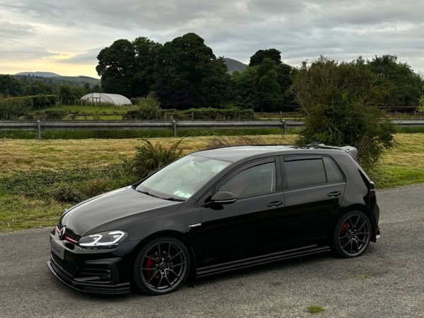 Volkswagen Golf Hatchback, Diesel, 2014, Black
