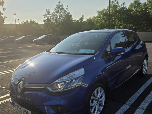 Renault Clio Hatchback, Petrol, 2018, Blue