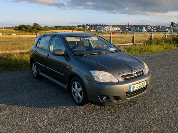 Toyota Corolla Hatchback, Petrol, 2005, Grey