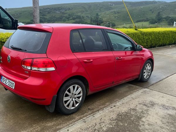 Volkswagen Golf Hatchback, Diesel, 2009, Red