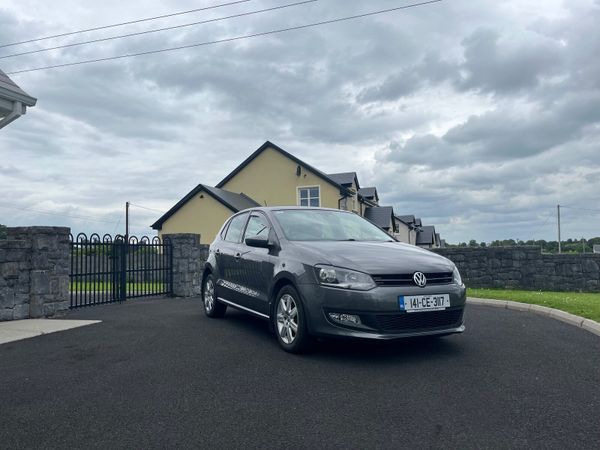 Volkswagen Polo Hatchback, Petrol, 2014, Grey