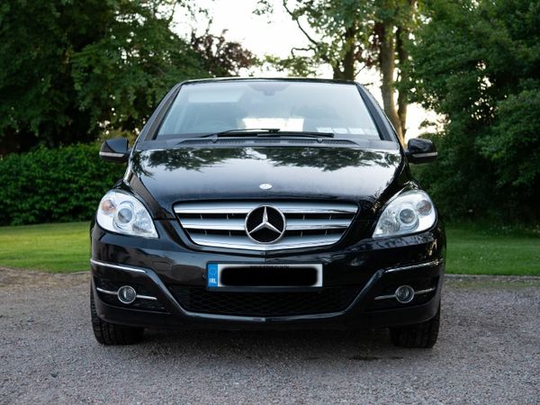 Mercedes-Benz B-Class MPV, Petrol, 2009, Black