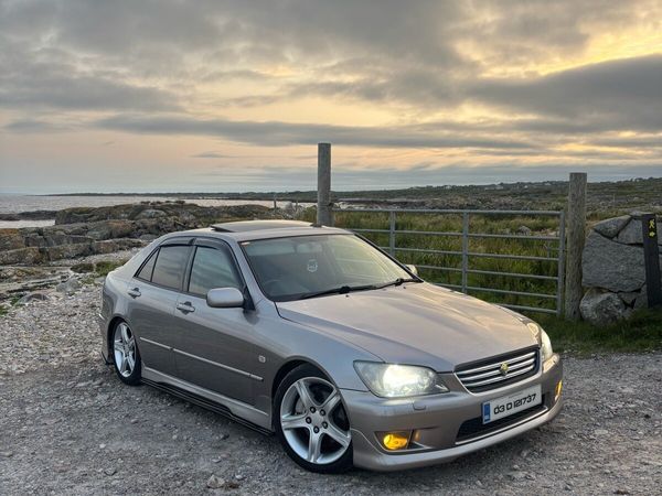 Lexus IS Saloon, Petrol, 2003, Silver