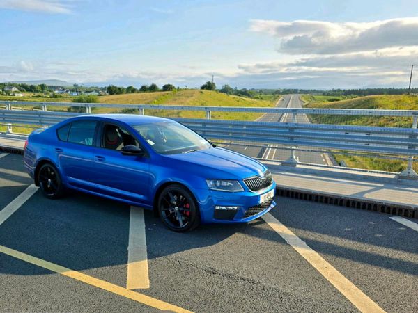 Skoda Octavia Saloon, Diesel, 2015, Blue