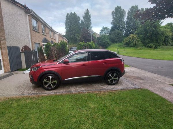 Peugeot 3008 Hatchback, Diesel, 2019, Red