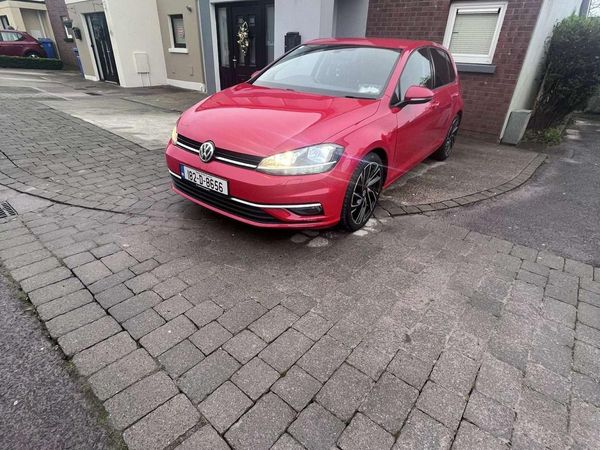 Volkswagen Golf Hatchback, Petrol, 2018, Red