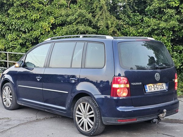 Volkswagen Touran MPV, Diesel, 2007, Blue
