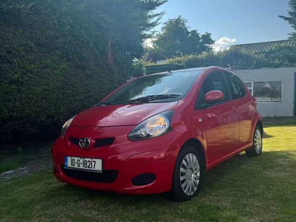 Toyota Aygo Hatchback, Petrol, 2010, Red