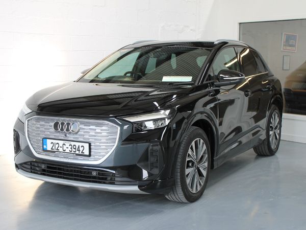 Audi e-tron Estate/Jeep, Electric, 2021, Black