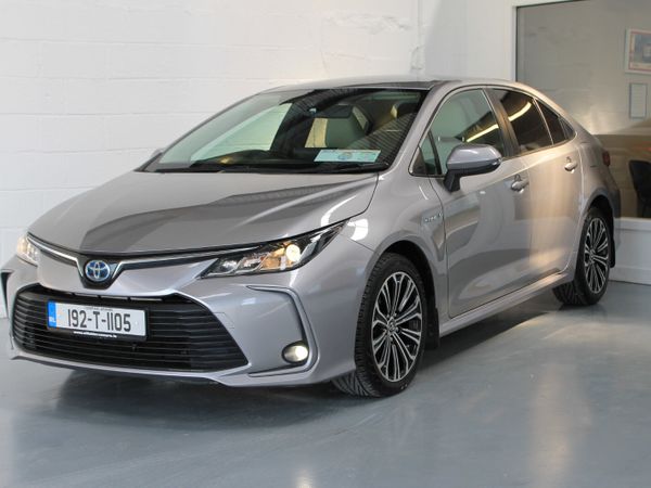 Toyota Corolla Saloon, Petrol Hybrid, 2019, Grey