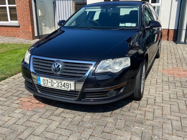 Volkswagen Passat Saloon, Petrol, 2007, Black