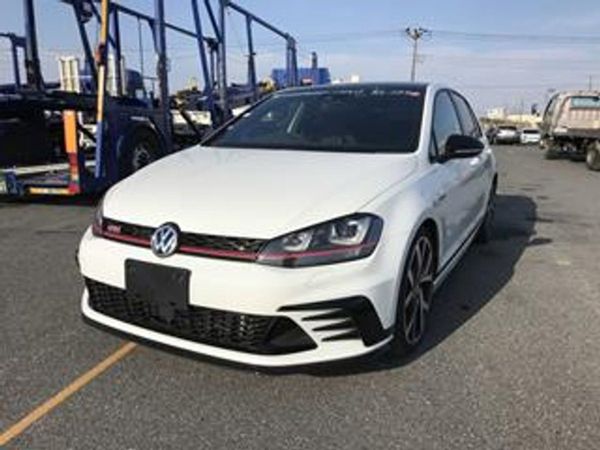 Volkswagen Golf Hatchback, Petrol, 2017, White